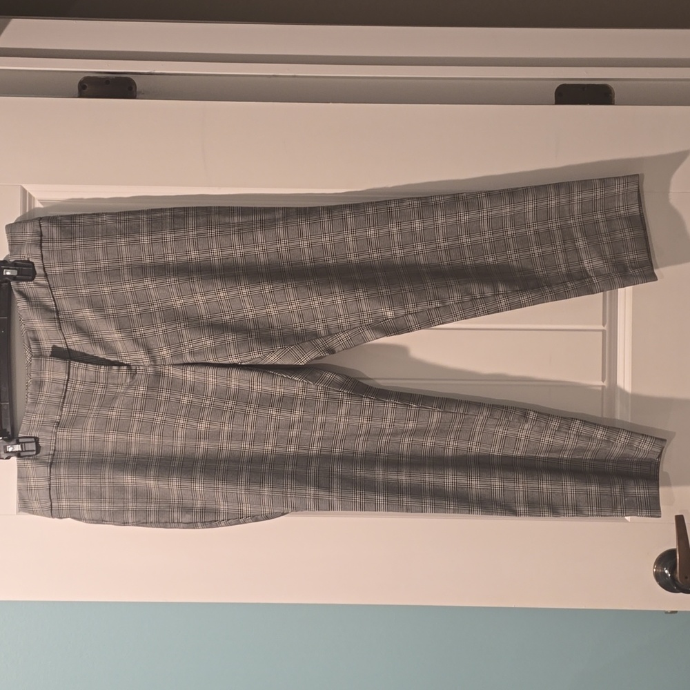 Black & white checkered Worthington dress pants